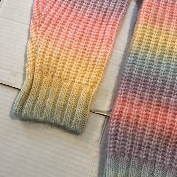 Hello Kitty forever 21-S-rainbow Valentine scenario crewneck embroidered sweater - Picture 5 of 10